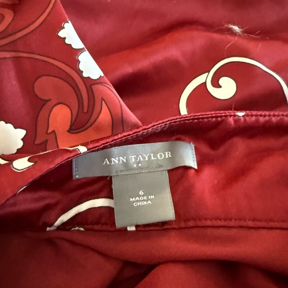 Ann Taylor Burgundy Floral A-Line Skirt - Picture 7 of 9